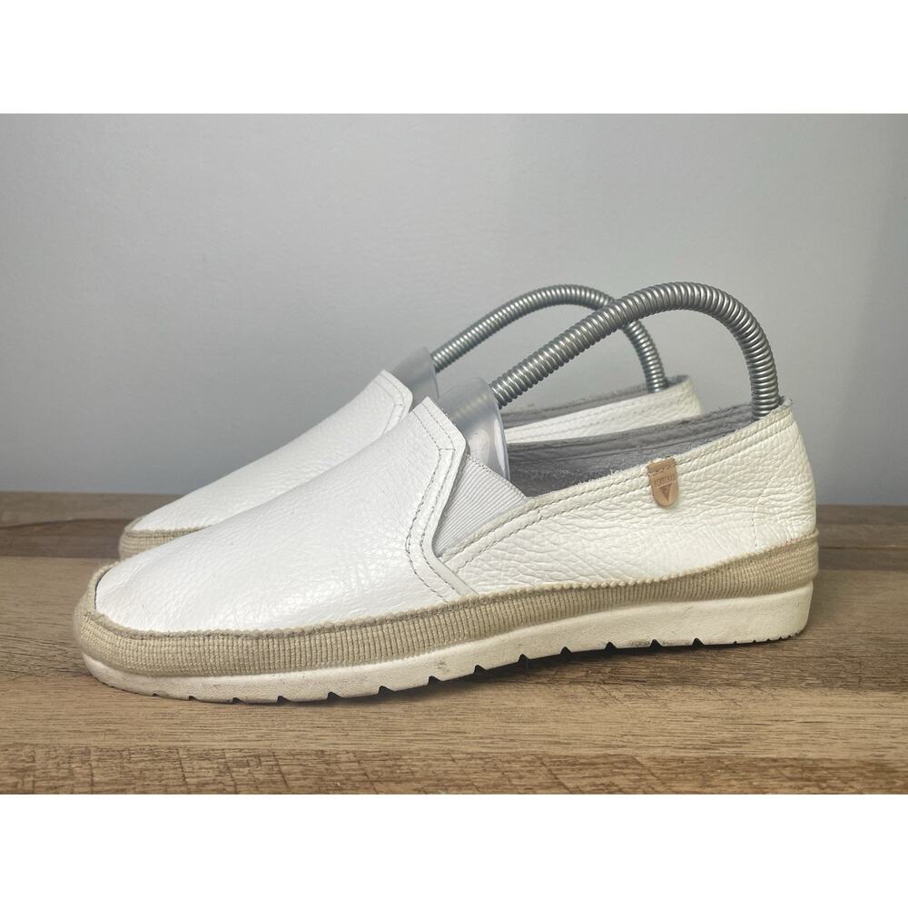 Verbenas Slip On Nuria Loafers Women's US 7.5 White Leather Casual Shoe Spain - Picture 2 of 8